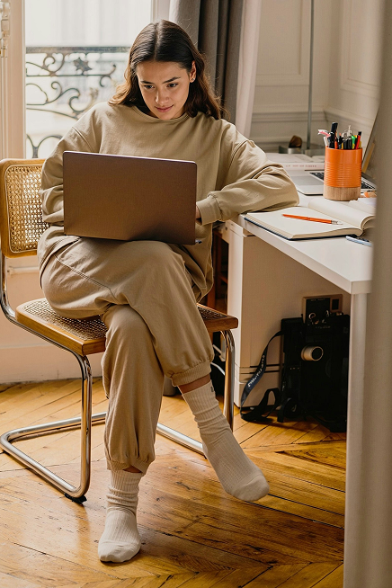 Video Narration use case example for AI voice generator